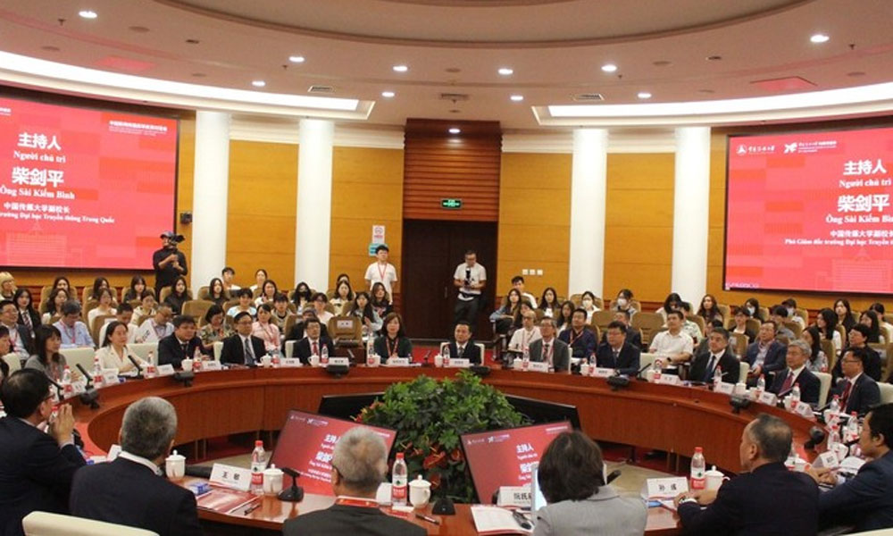 Beijing dialogue forum prommotes Vietnam – China journalism cooperation